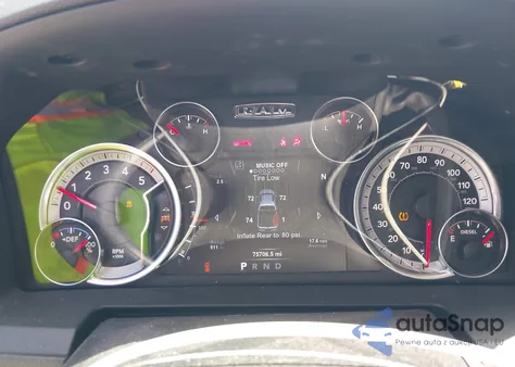 2018 Ram 2500 Lone Star 4X4 6'4 Box from USA, damaged, VIN 3C6UR5DLXJG368196